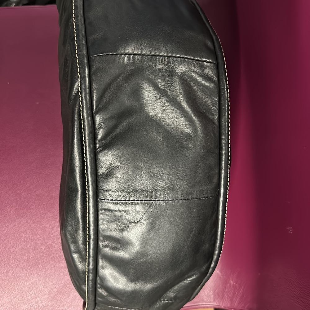 Kenneth Cole black shoulder bag - Picture 5 of 6